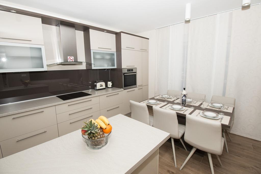Lct Apartment Laura Omis Exterior photo